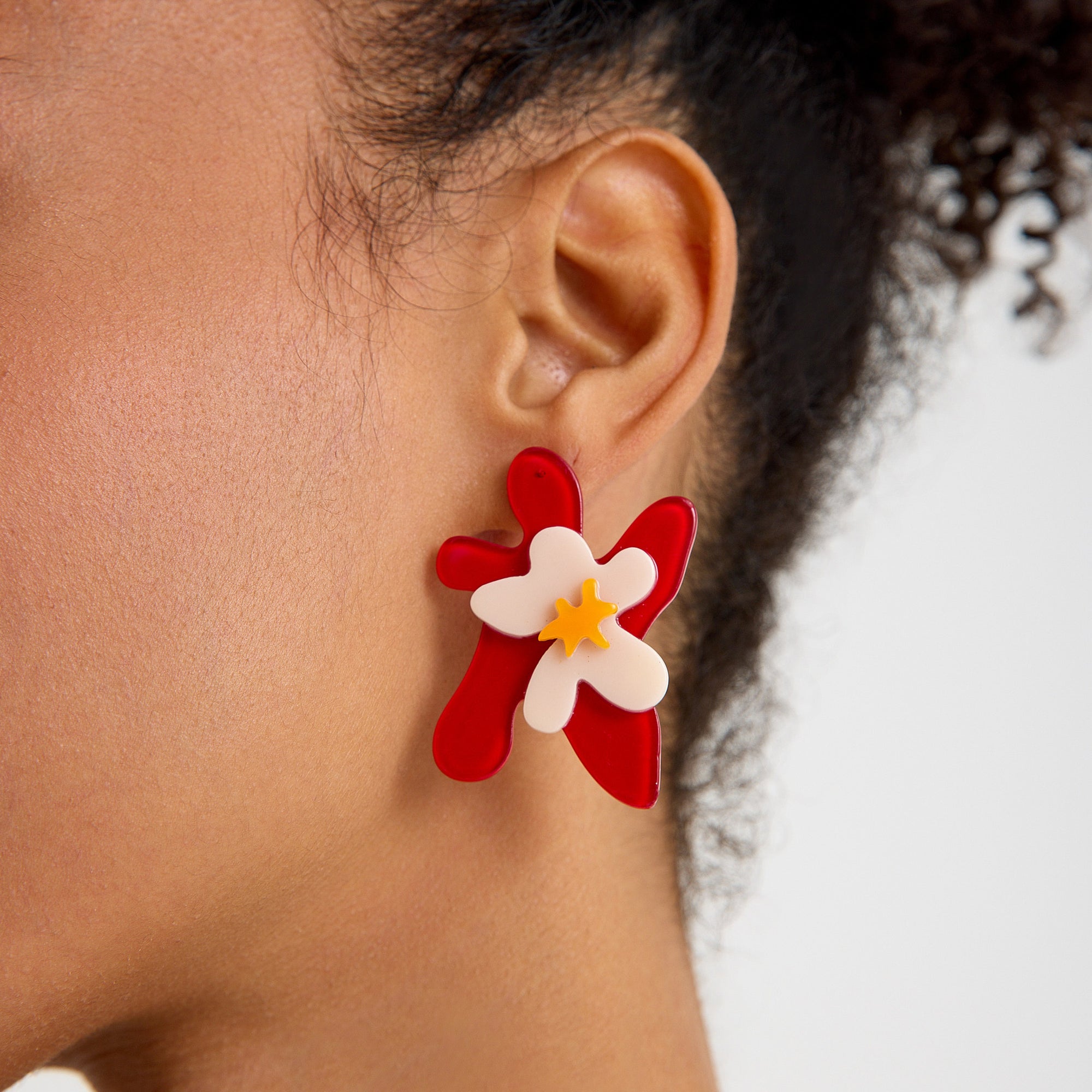 Red Muse Küpe
