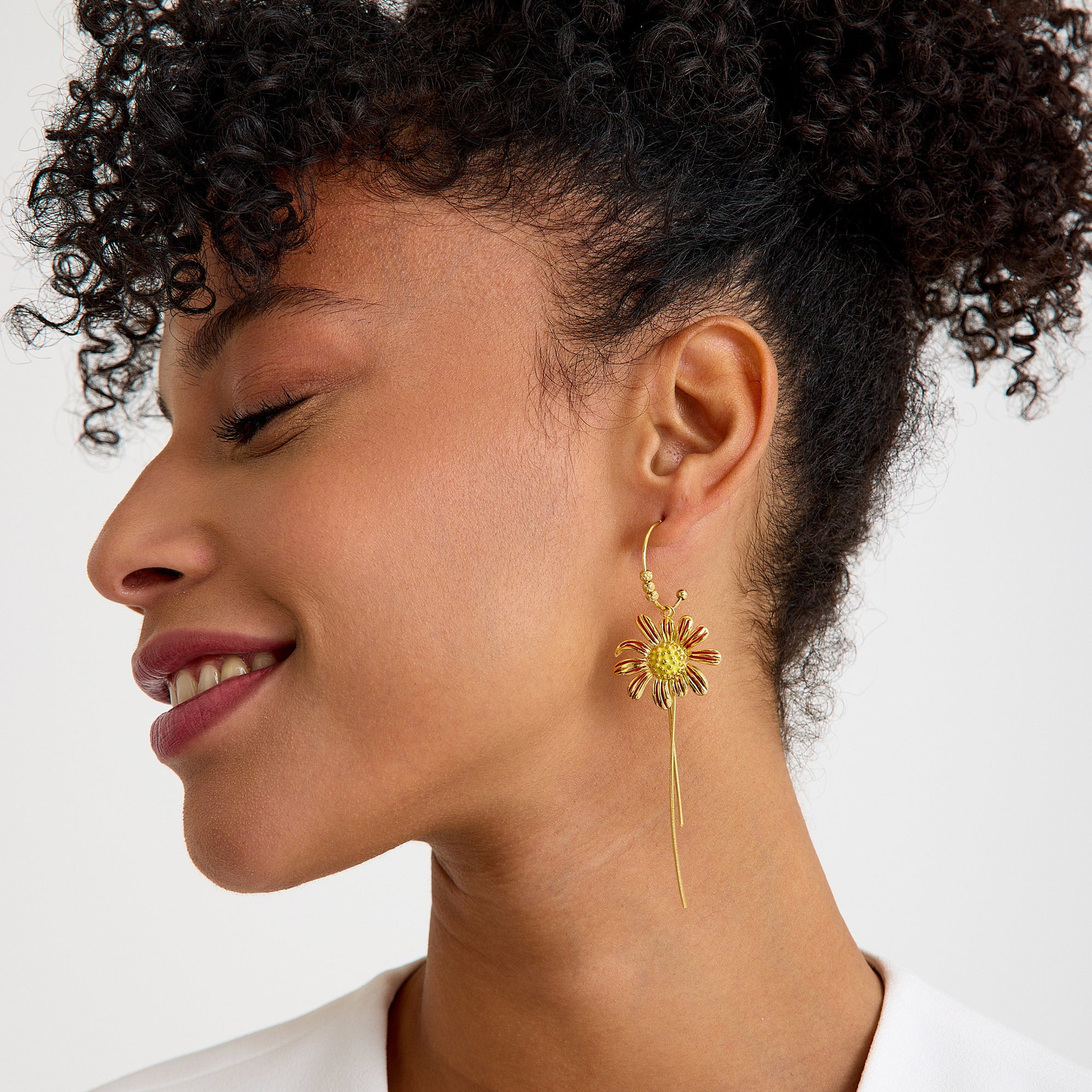 Golden Daisy Küpe