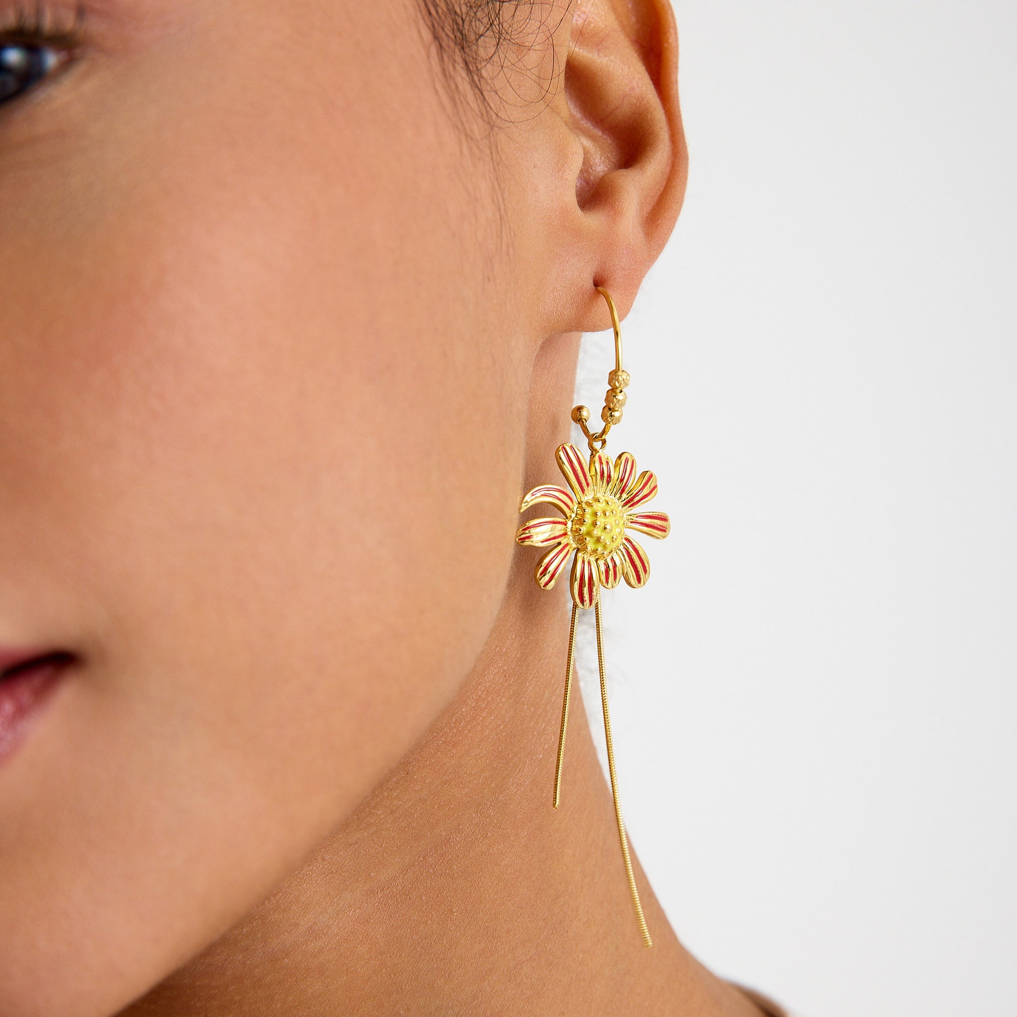 Golden Daisy Küpe